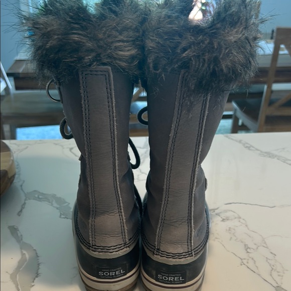 Sorel Black and Gray Winter Boots - Picture 4 of 5